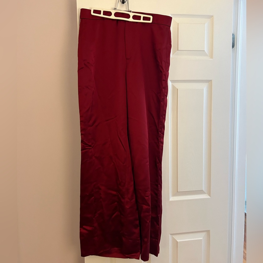 Wide leg ‘satin’ BR red pants